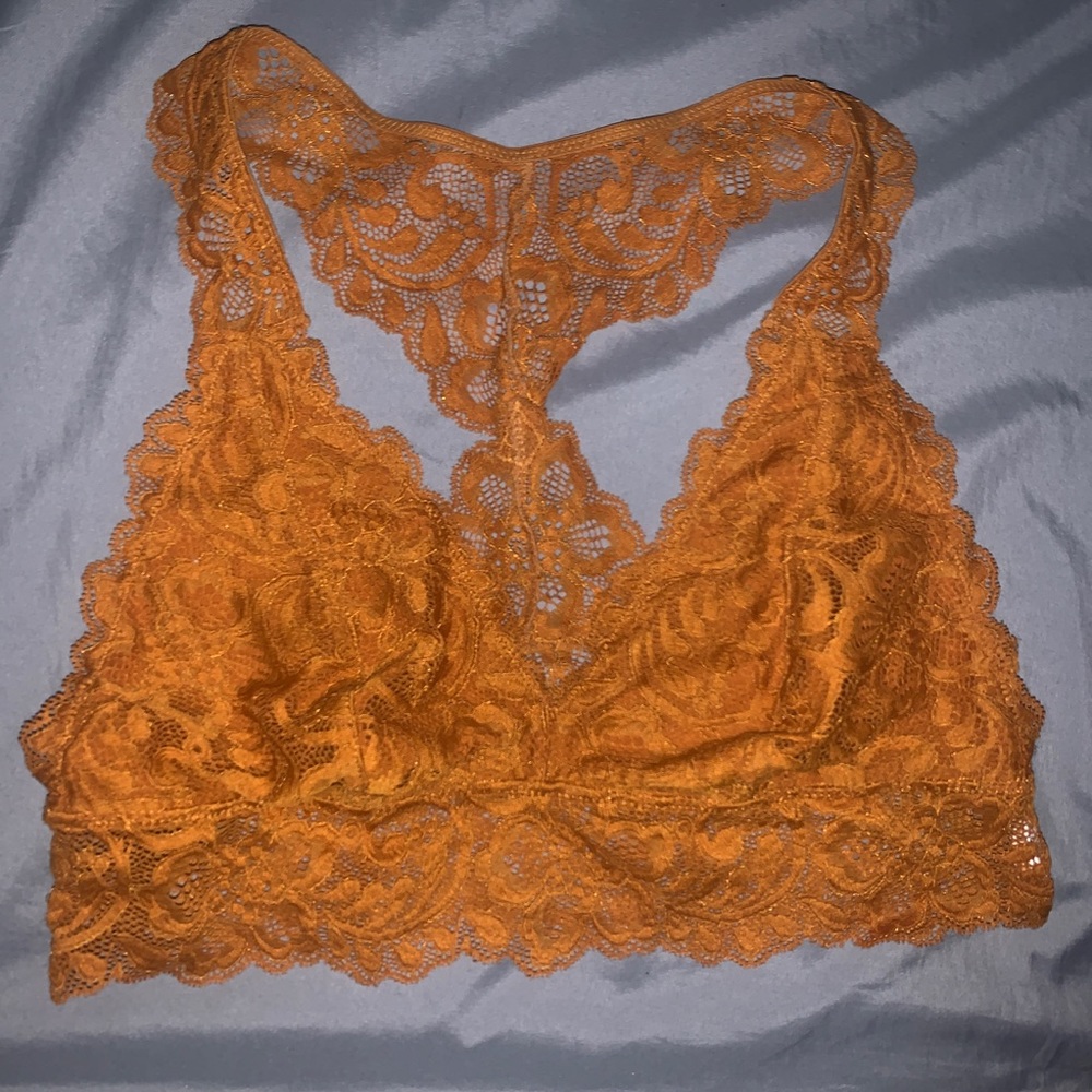 🦋2 ITEMS FOR $12🦋 Mustard Lace Bralette